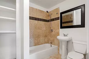 2611 W Amherst Ave, Dallas, TX 75235 - Photo 35