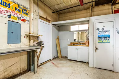 2611 W Amherst Avenue, Dallas, TX 75235 - Photo 9