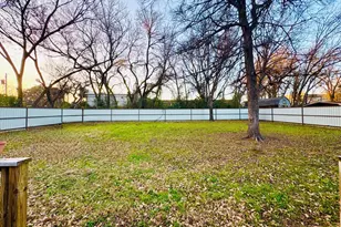 817 S Bell St, Hamilton, TX 76531 - Photo 23