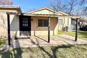 141 NW Jayellen Ave, Burleson, TX 76028 - Photo 25