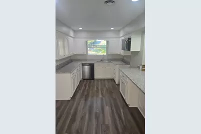 1306 Holt Avenue, DeSoto, TX 75115 - Photo 5