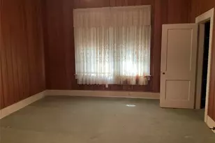 1303 W 3rd Ave, Corsicana, TX 75110 - Photo 17