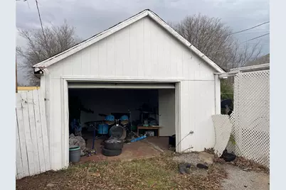 2528 Oakwood Terrace, Haltom City, TX 76117 - Photo 11