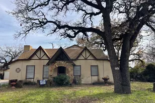 2532 Oakwood Terrace, Haltom City, TX 76117 - Photo 1