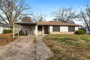 801 N 37th St, Corsicana, TX 75110 - Photo 1