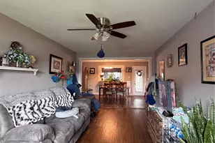 703 Carver St, Whitesboro, TX 76273 - Photo 3