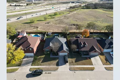 1602 Grey Willow Lane, Arlington, TX 76002 - Photo 5