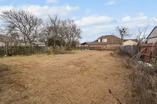 4920 S Peachtree Rd, Balch Springs, TX 75180 - Photo 7