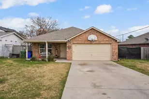 4920 S Peachtree Rd, Balch Springs, TX 75180 - Photo 1