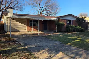 2721 Blue Ridge Dr, Mesquite, TX 75150 - Photo 1