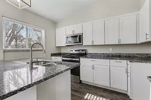 9680 Limestone Dr, Dallas, TX 75217 - Photo 11