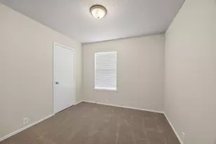 1603 Wavecrest Dr, Glenn Heights, TX 75154 - Photo 9