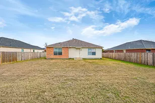 1603 Wavecrest Dr, Glenn Heights, TX 75154 - Photo 5