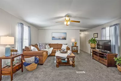 3415 Tahitian Court, Granbury, TX 76048 - Photo 9