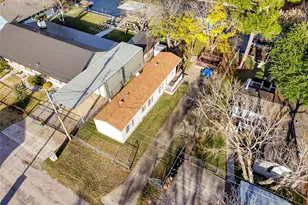 3415 Tahitian Ct, Granbury, TX 76048 - Photo 25