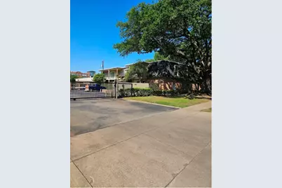 5303 Fleetwood Oaks Avenue #278, Dallas, TX 75235 - Photo 3