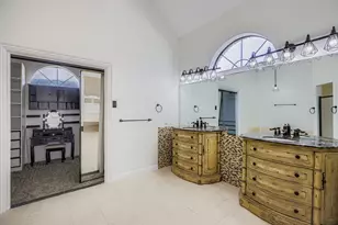 2210 Club Creek Cir, Garland, TX 75043 - Photo 17