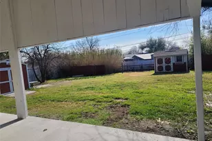 9029 Glenn Dr, White Settlement, TX 76108 - Photo 23