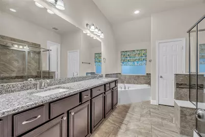 6801 Cambridge Drive, North Richland Hills, TX 76180 - Photo 15