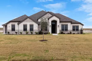 124 Lila Lk Dr, Waxahachie, TX 75165 - Photo 3