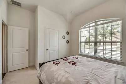 15404 Pioneer Bluff Trail, Fort Worth, TX 76262 - Photo 9