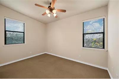 914 Glenn Crossett Street, Arlington, TX 76010 - Photo 5