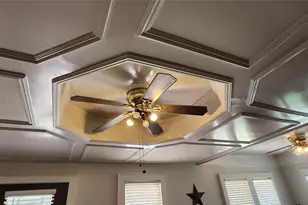 108 S Bonham St, Mexia, TX 76667 - Photo 5