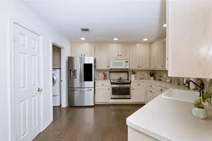 949 Crested Butte Dr, Hewitt, TX 76643 - Photo 7