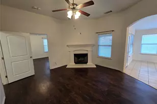 124 Bridlewood St, Azle, TX 76020 - Photo 11