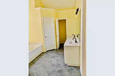 1321 Pawnee Trail, Carrollton, TX 75007 - Photo 39