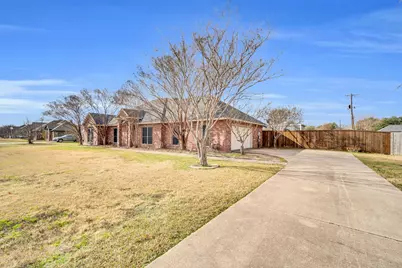 1102 Westminister Drive, Waxahachie, TX 75165 - Photo 7