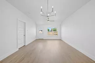 1006 S College Ave, Troy, TX 76579 - Photo 7