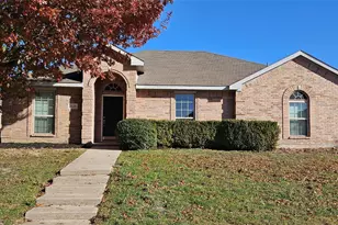 2120 Stonewood Dr, Lancaster, TX 75134 - Photo 1