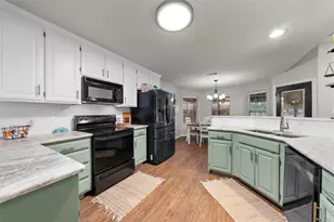 112 Topaz Cir, Hewitt, TX 76643 - Photo 7