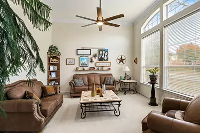 8421 Parkdale Drive, North Richland Hills, TX 76182 - Photo 5