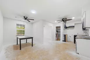 2915 Fakes Dr, Dallas, TX 75224 - Photo 13