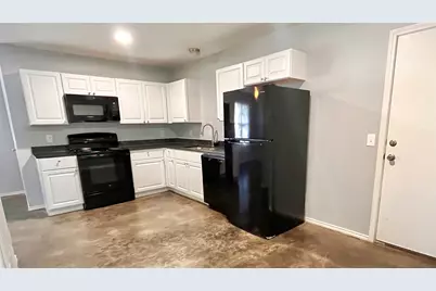 905 W Seventh Street, Bonham, TX 75418 - Photo 5