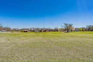 528 Stonegate Dr, Paradise, TX 76073 - Photo 25