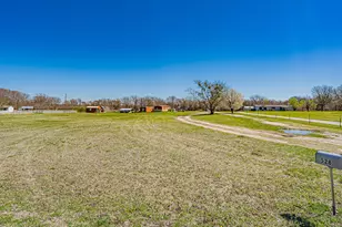 528 Stonegate Dr, Paradise, TX 76073 - Photo 27