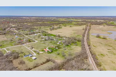 528 Stonegate Drive, Paradise, TX 76073 - Photo 23