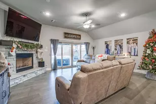 1800 Pedernales St, Burleson, TX 76028 - Photo 13