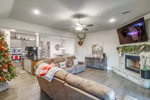 1800 Pedernales St, Burleson, TX 76028 - Photo 11