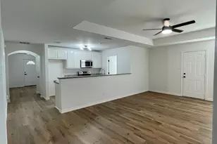 212 Mineral Wells St, Terrell, TX 75160 - Photo 3