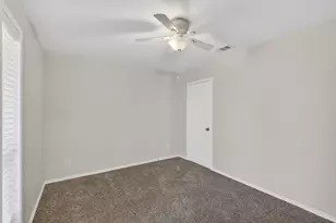 102 E Bayside Dr, Mabank, TX 75156 - Photo 17