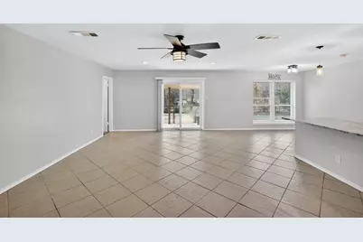 102 E Bayside Drive, Mabank, TX 75156 - Photo 9