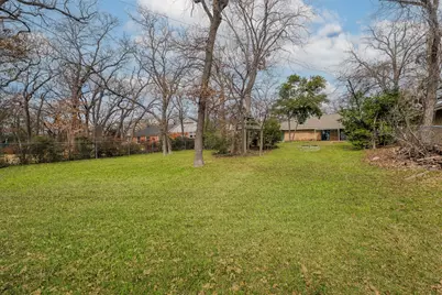 1650 Danciger Drive, Fort Worth, TX 76112 - Photo 21