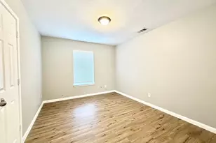 4340 Forest Point Dr, Garland, TX 75043 - Photo 11