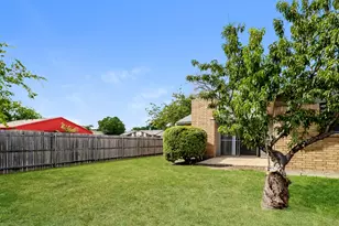 7254 Cloverglen Dr, Dallas, TX 75249 - Photo 15