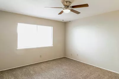 7254 Cloverglen Drive, Dallas, TX 75249 - Photo 9