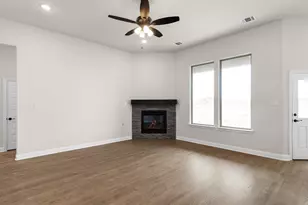 128 Lila Lk Dr, Waxahachie, TX 75165 - Photo 7